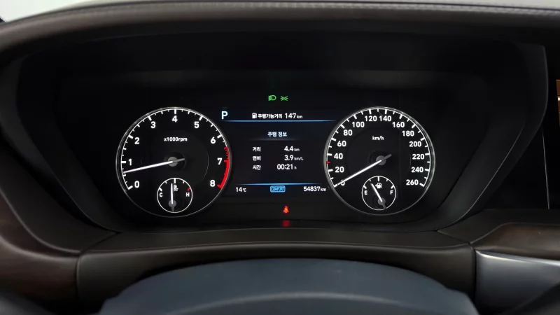 Genesis G90
