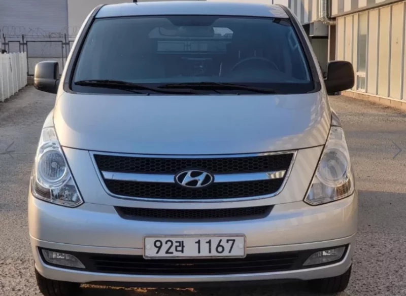 Hyundai Starex