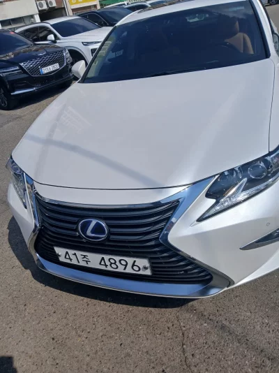 Lexus ES300h