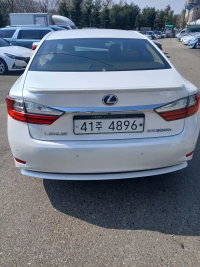 Lexus ES300h
