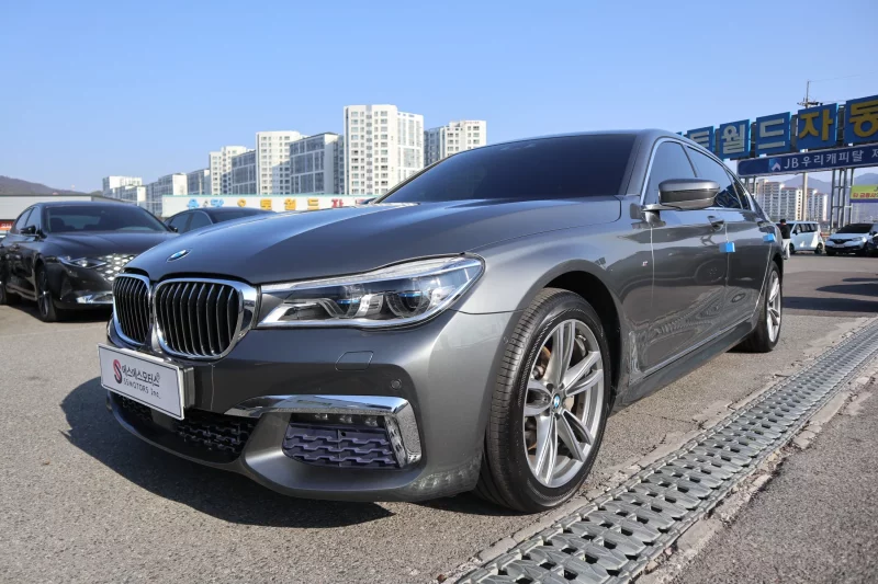 BMW 7-Series