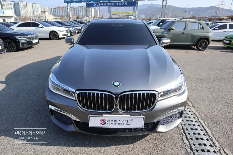 BMW 7-Series