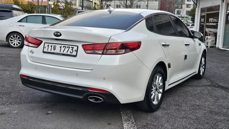 Kia K5