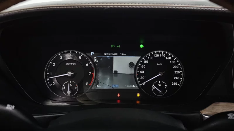 Genesis G90