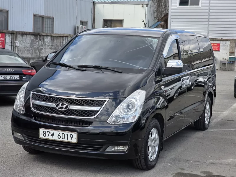 Hyundai Starex