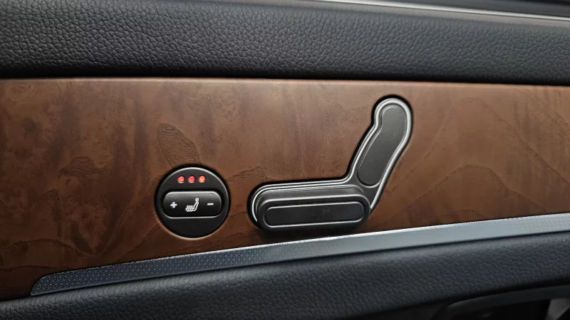 SsangYong Chairman W