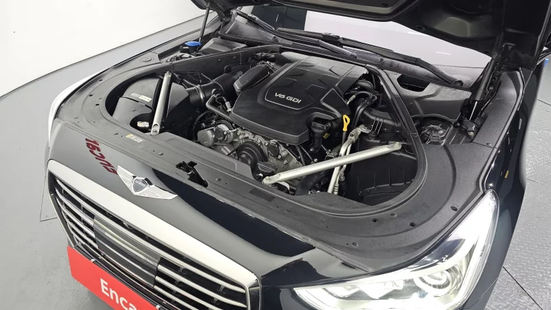 Genesis EQ900