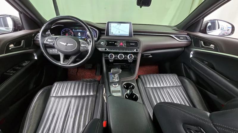 Genesis G70