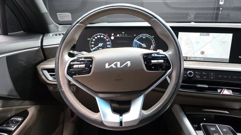 Kia K8