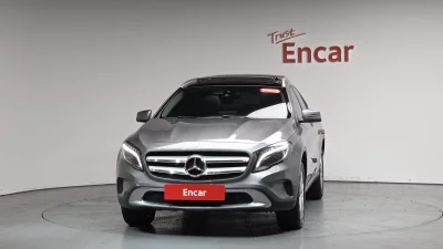 Mercedes-Benz GLA-Class