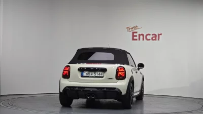 MINI Cooper Convertible