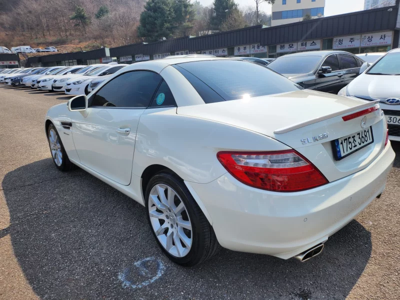 Mercedes-Benz SLK-Class