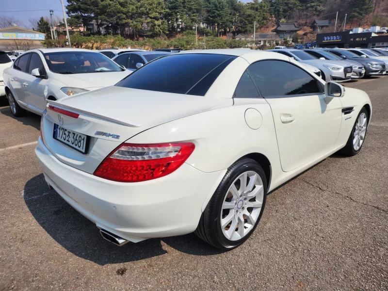 Mercedes-Benz SLK-Class