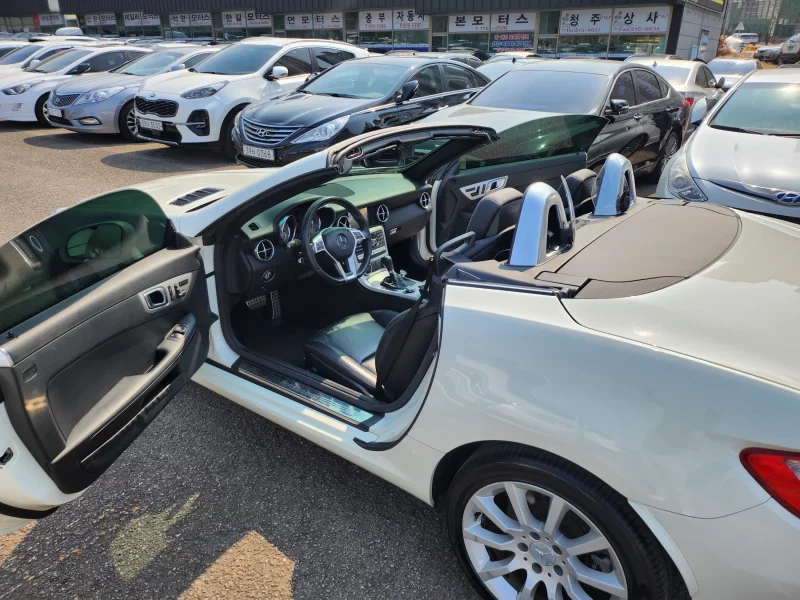 Mercedes-Benz SLK-Class