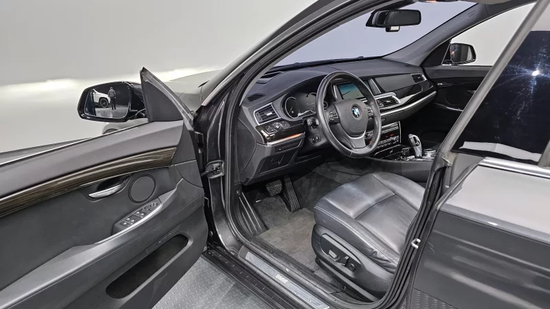 BMW 5-Series Gran Turismo