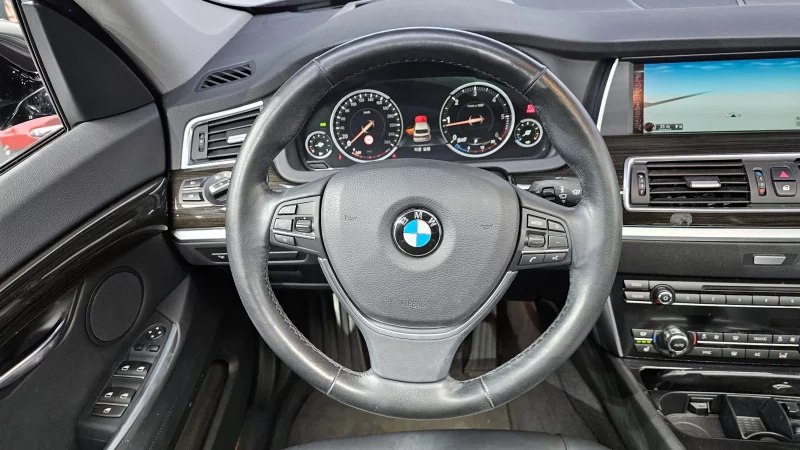 BMW 5-Series Gran Turismo