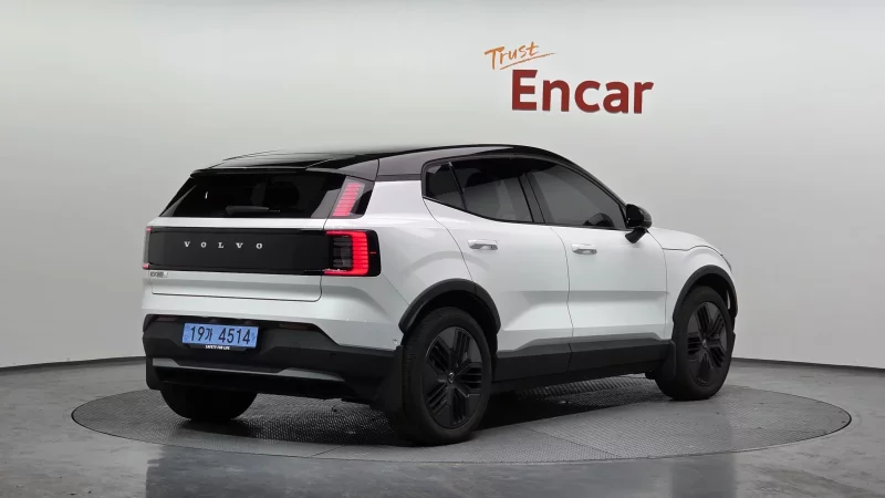 Volvo EX30