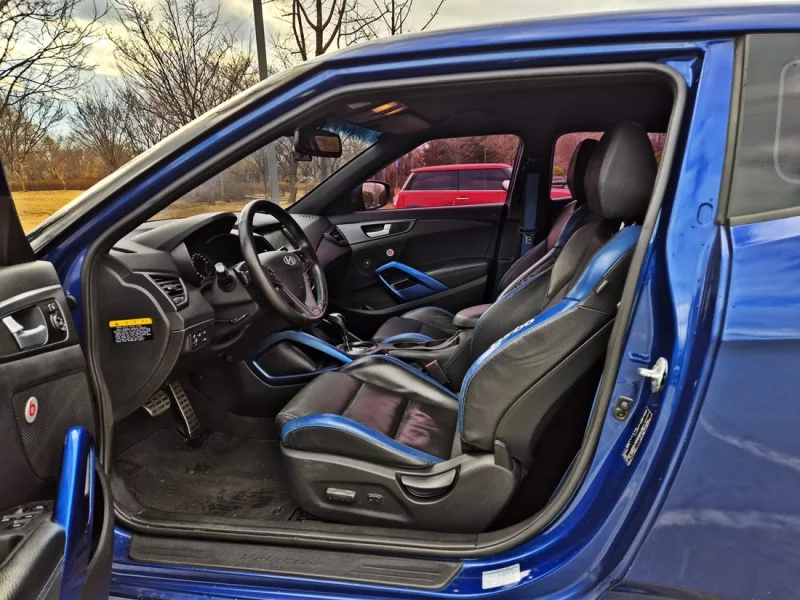 Hyundai Veloster