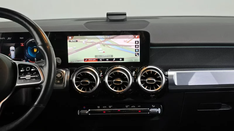 Mercedes-Benz GLB-Class