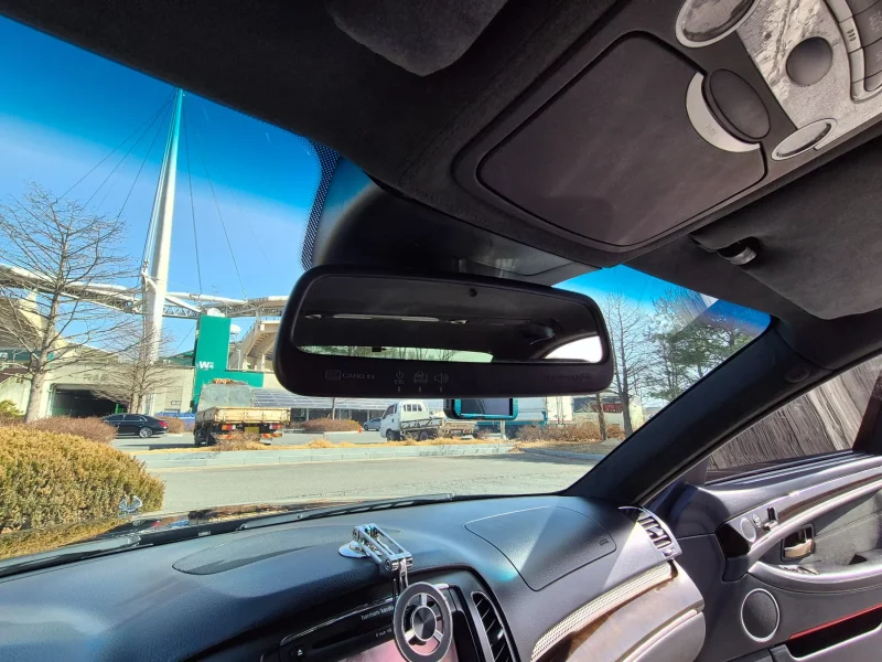 SsangYong Chairman W