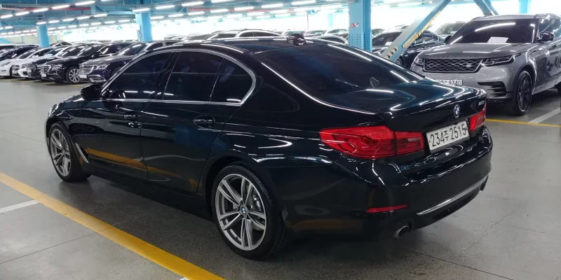 BMW 5-Series