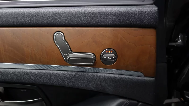 SsangYong Chairman W