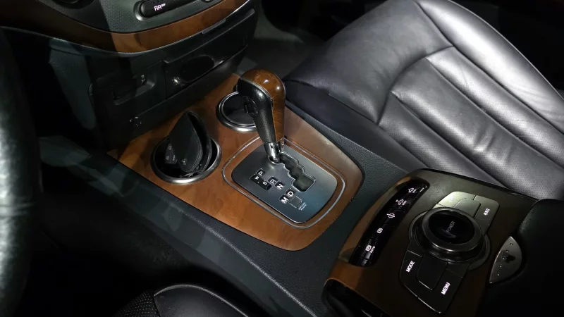 SsangYong Chairman W