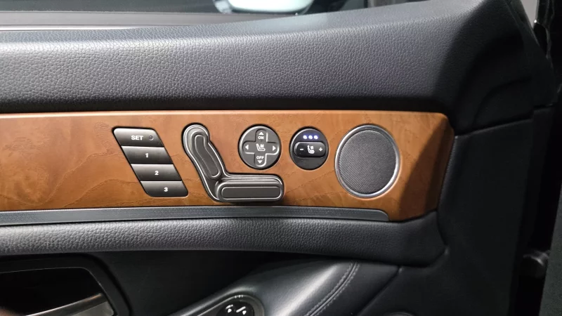 SsangYong Chairman W