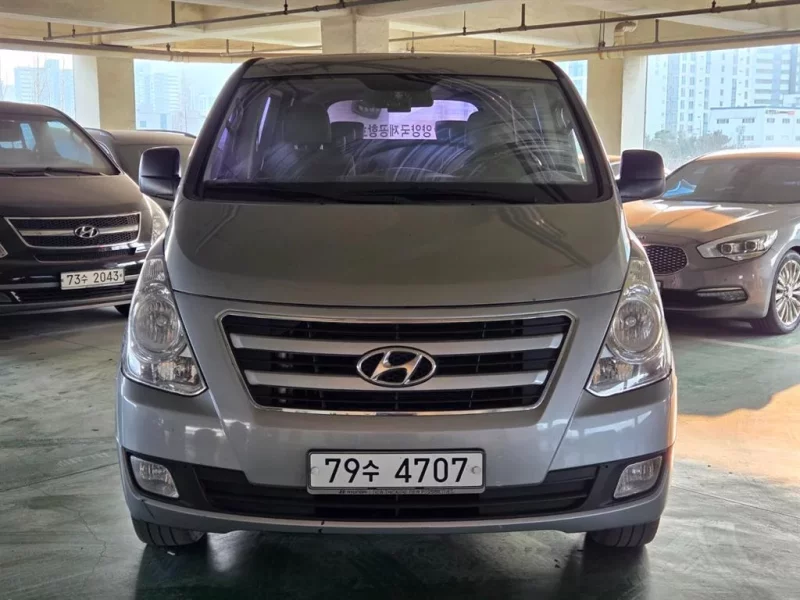 Hyundai Starex