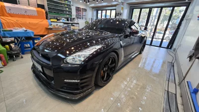 Nissan GT-R