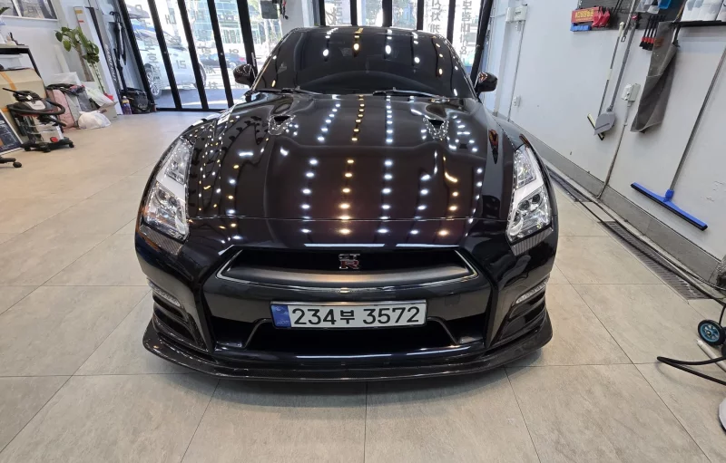 Nissan GT-R