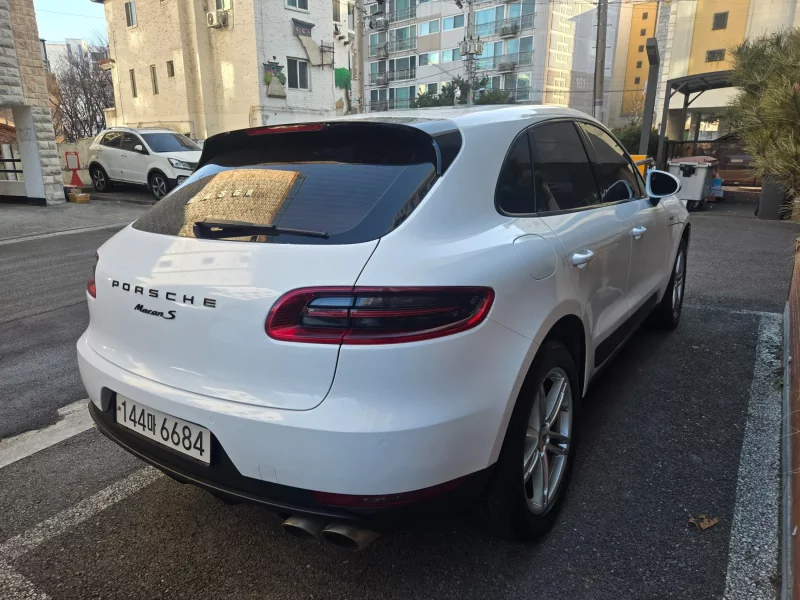 Porsche Macan