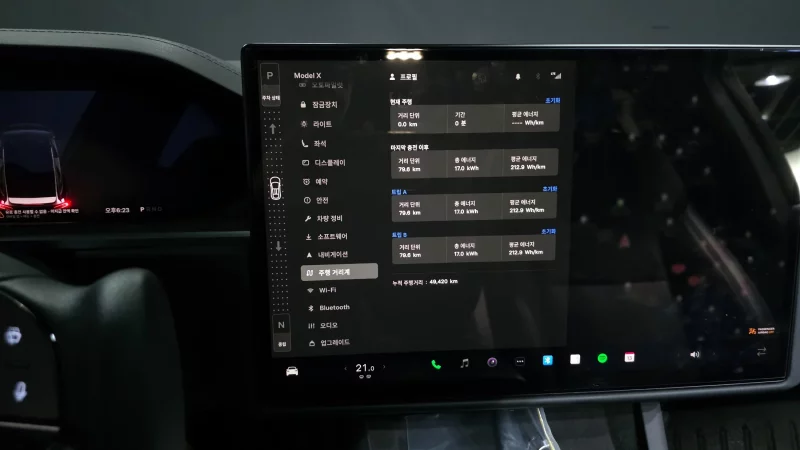 Tesla MODEL X