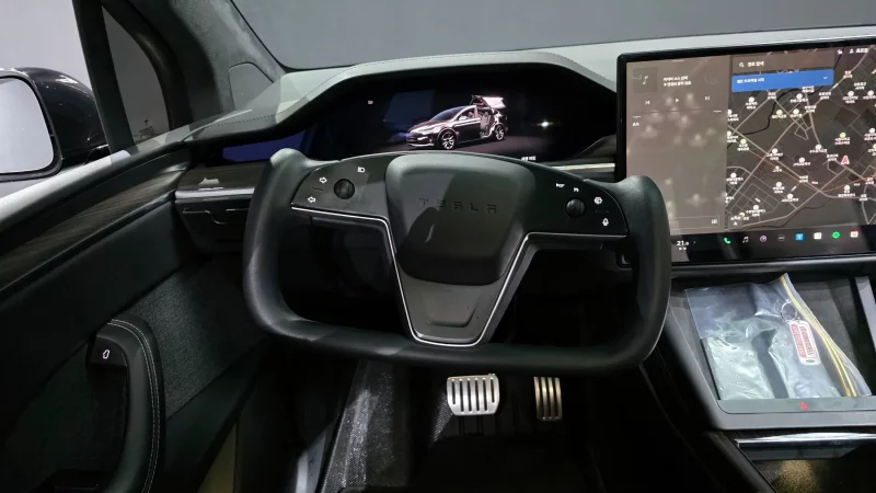 Tesla MODEL X