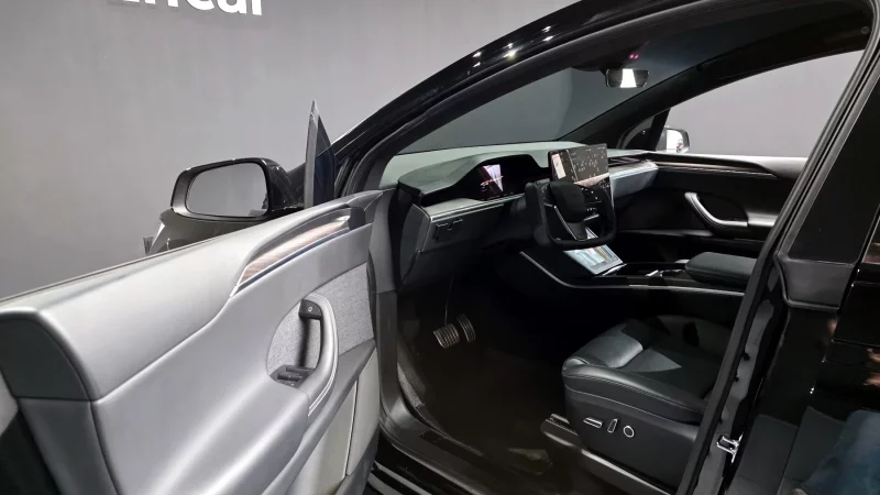 Tesla MODEL X