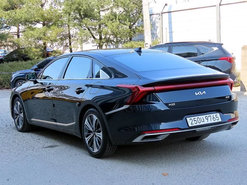 Kia K8