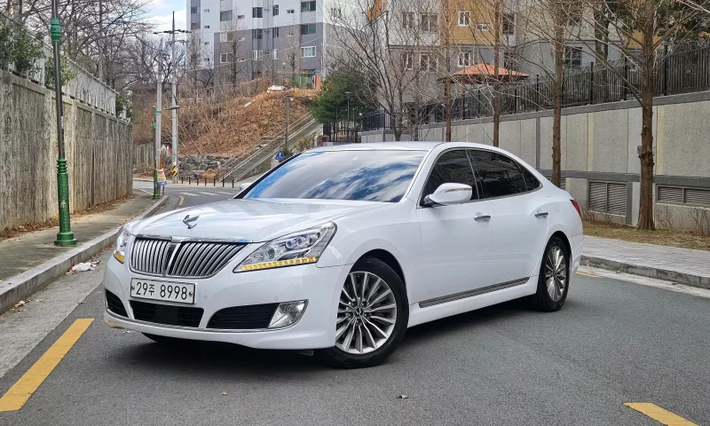 Hyundai Equus