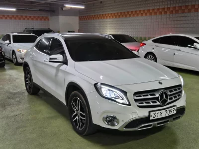 Mercedes-Benz GLA-Class