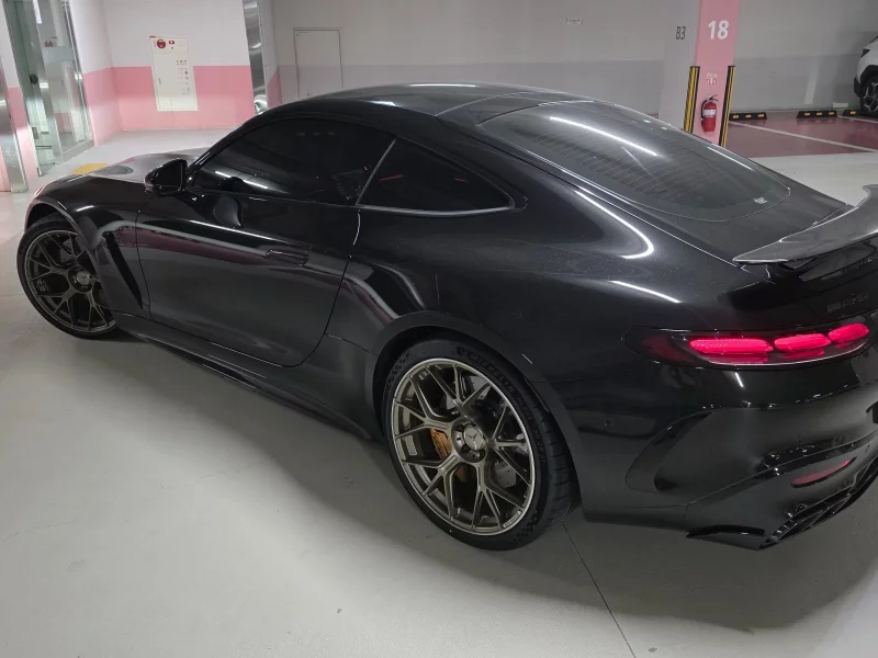 Mercedes-Benz AMG GT