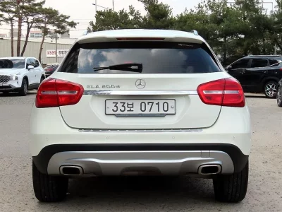 Mercedes-Benz GLA-Class
