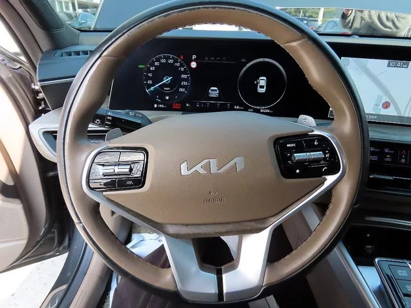 Kia K8