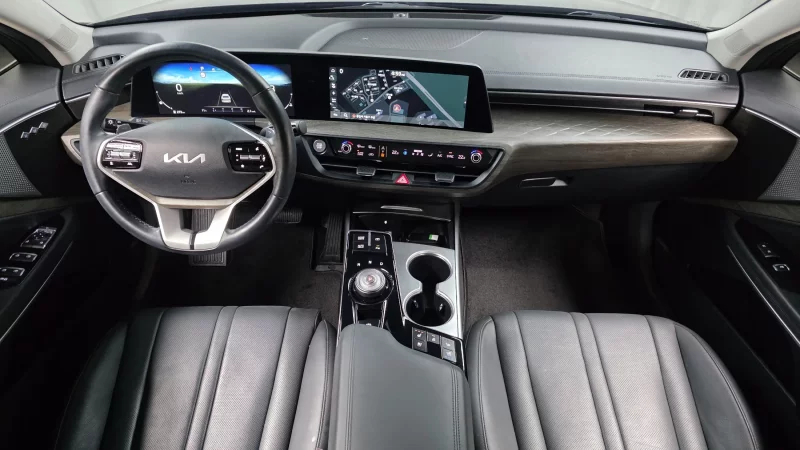 Kia K8
