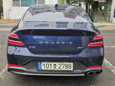 Genesis G70