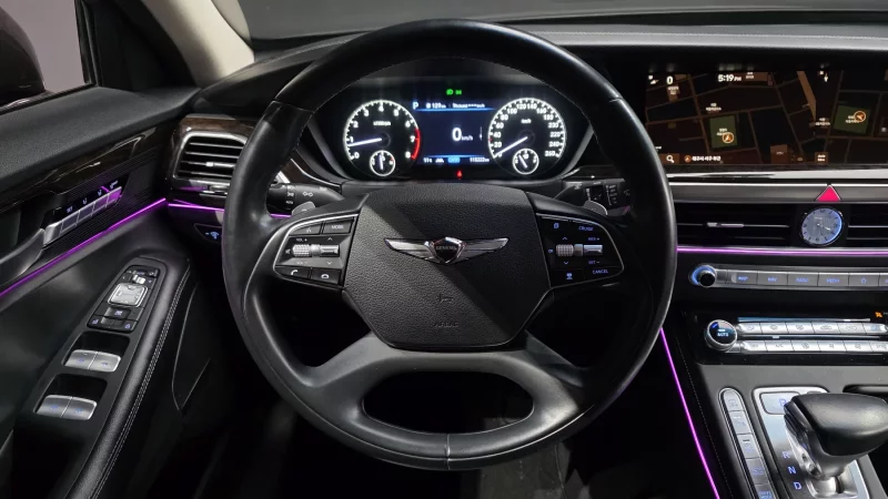 Genesis G90