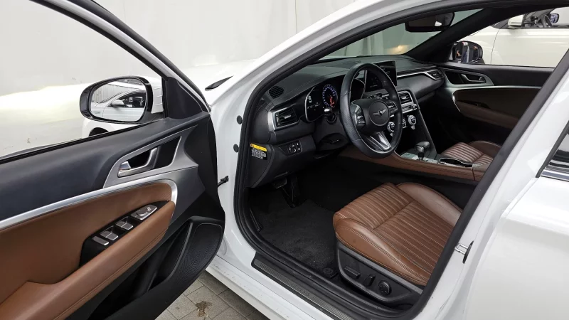 Genesis G70