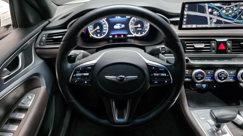 Genesis G70