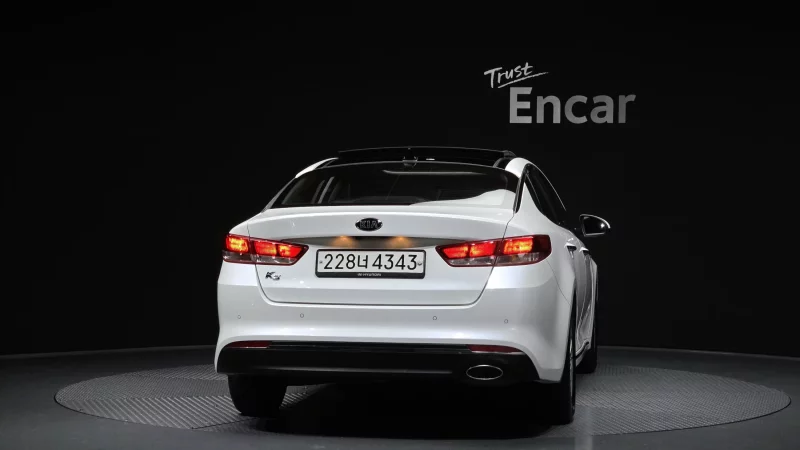 Kia K5