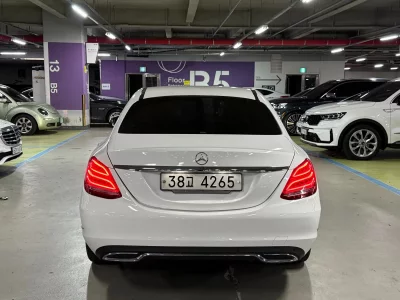 Mercedes-Benz C-Class