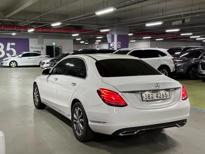 Mercedes-Benz C-Class