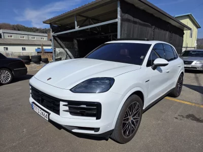 Porsche CAYENNE